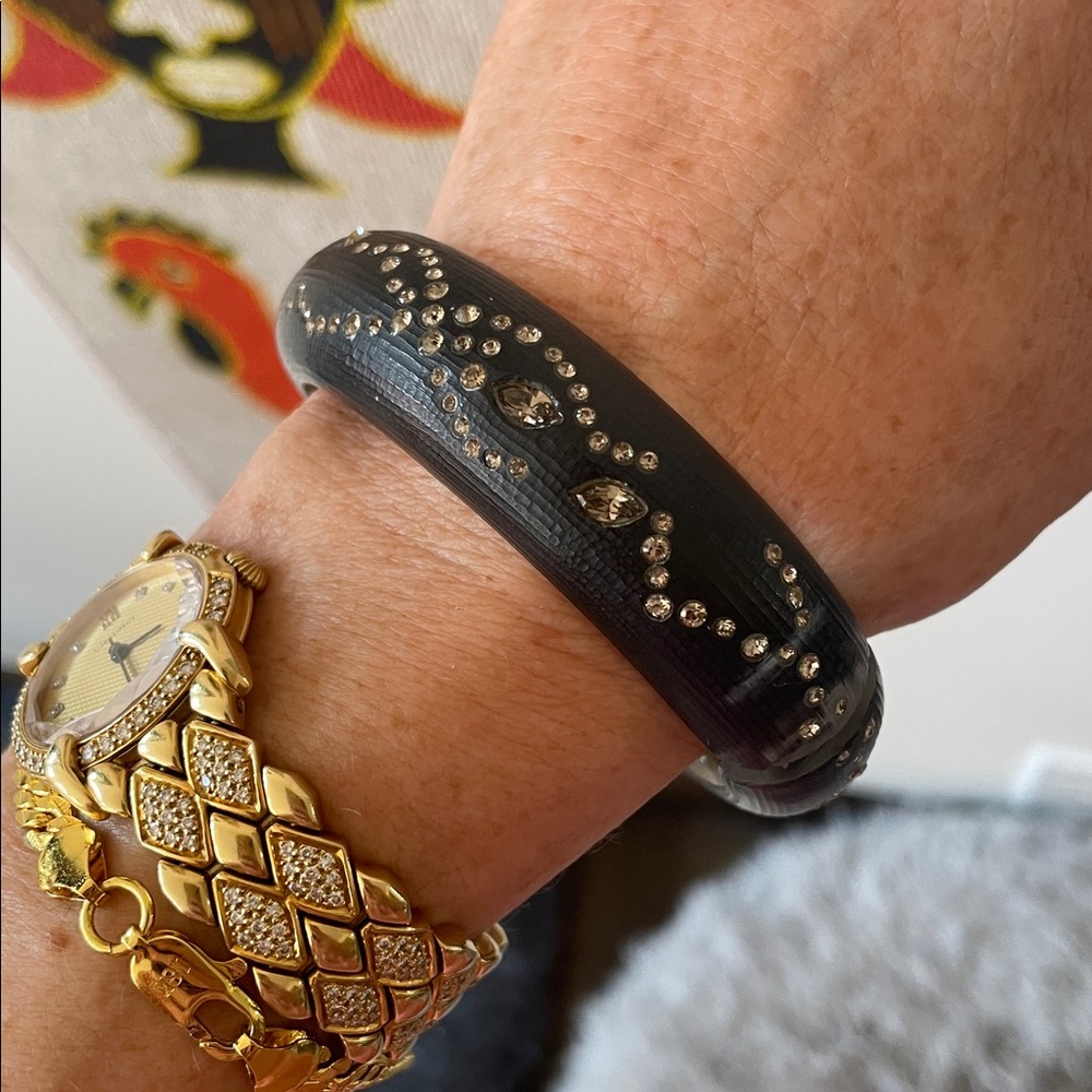 🌟🌟HOST PICK🌟🌟”Alexis Bittar” Exquisite Lucite And Crystal Bracelet - Picture 6 of 6
